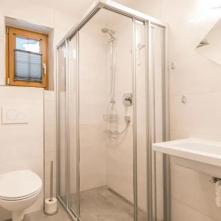 Сasa de vacaciones Charming Holiday In With Sauna *